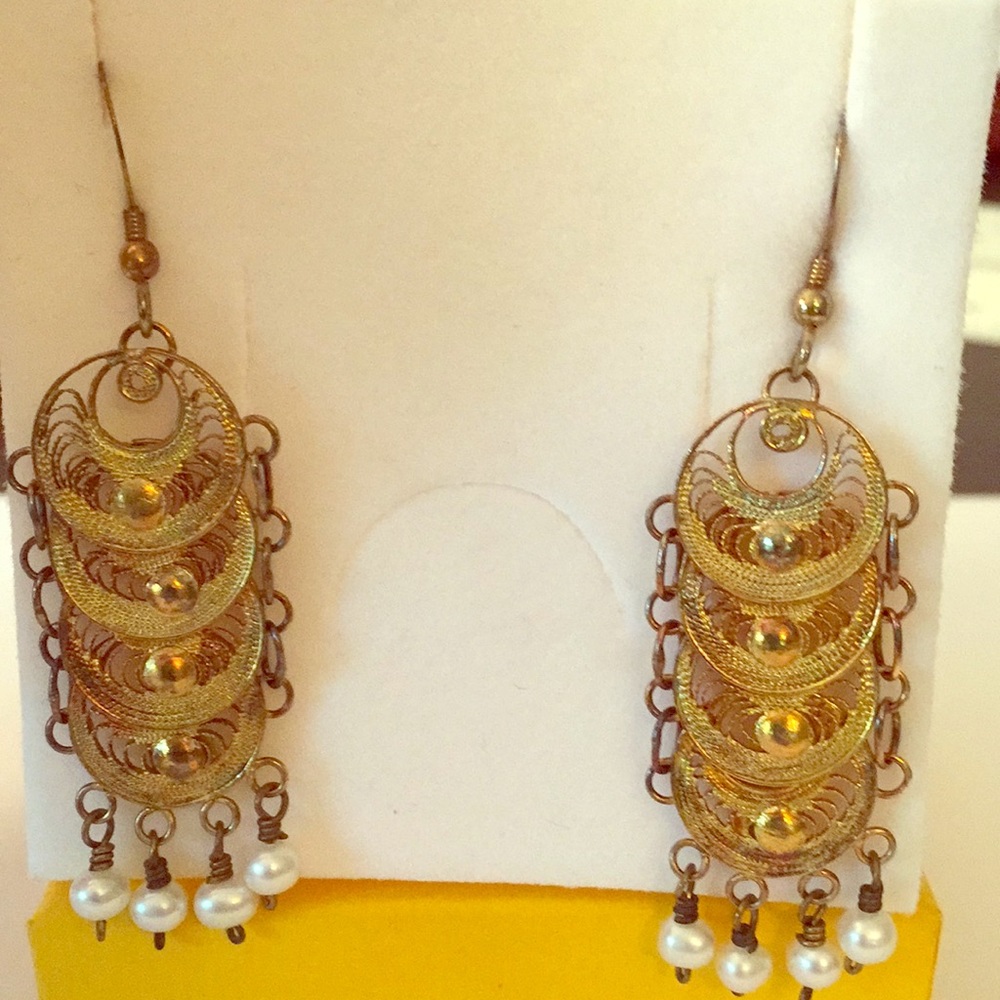 Gold & pearl fancy dangly earrings
